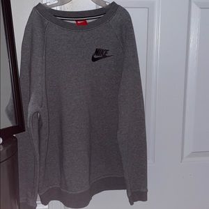 light gray Nike crewneck sweatshirt